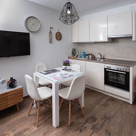 Apartment Stina Podstrana Zewnętrze zdjęcie